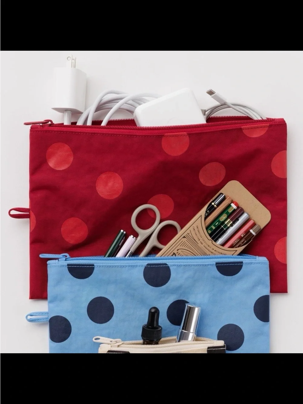 Baggu Red Polka Dot Lightweight Nylon Toiletry Makeup Large Flat Zip Pouch